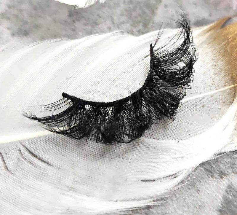 Skunk Stripe Lashes